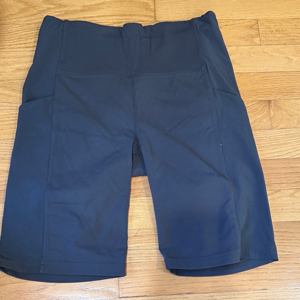 Women’s Athletic Shorts with Side Pockets